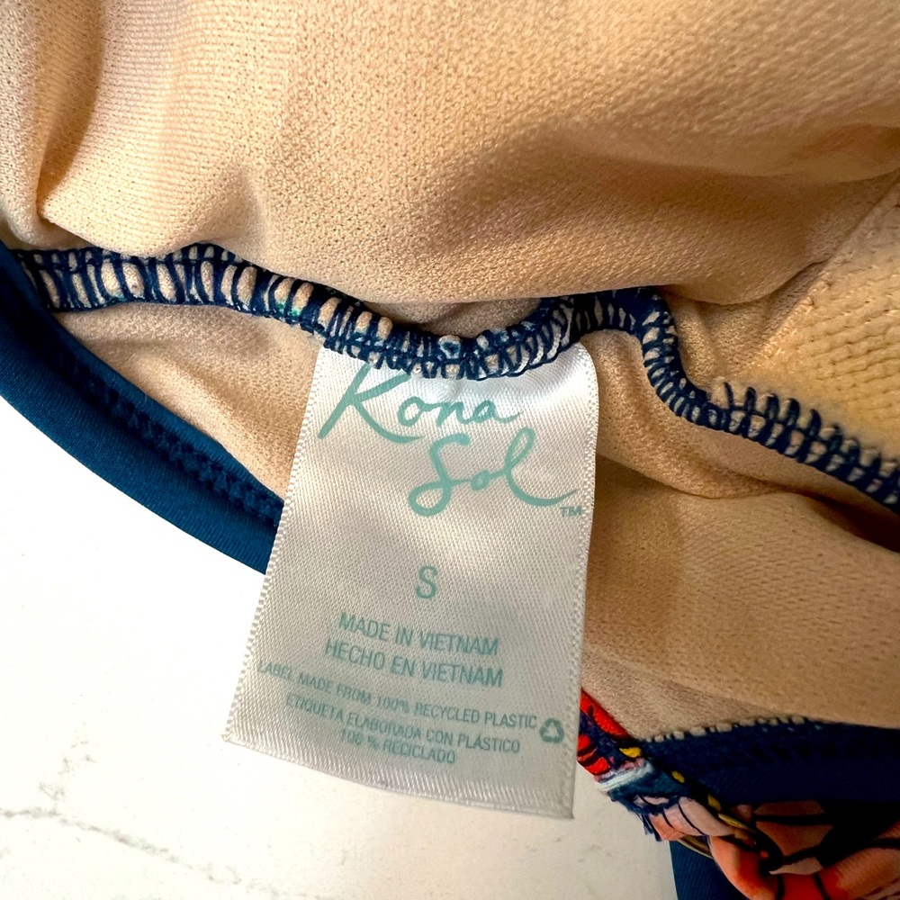 Kona Sol swimming suit size S - Picture 5 of 11
